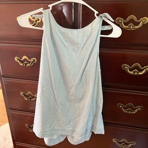 Vineyard vines chambray tank top